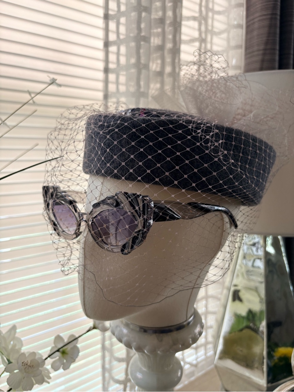 VTG Gray Wool Pillbox Mesh Veil Fascinator Hat